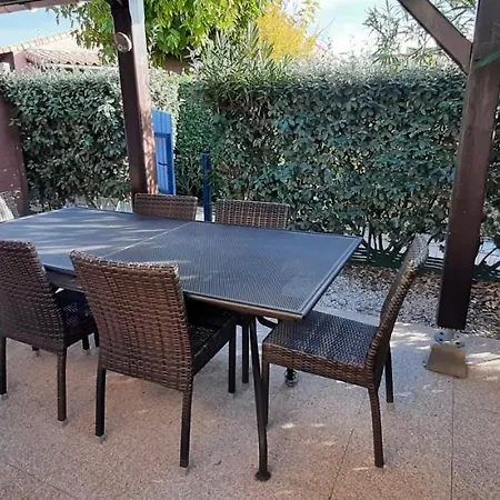 Les Marines 2 - En Avec Piscine A 2 Pas De La - Clim - Parking Holiday home